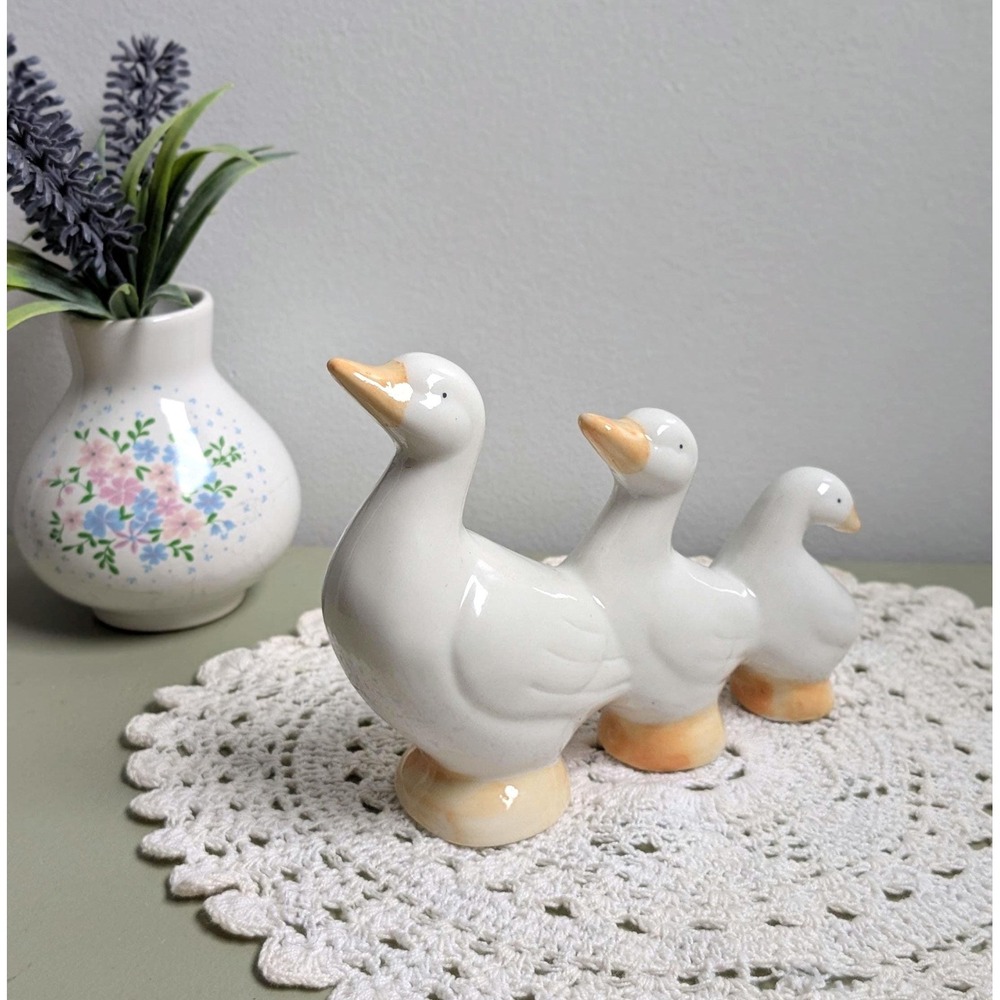 Vintage Goose Family Figurine, Ceramic Goose‎ Decor, Farmhouse Cottagecore